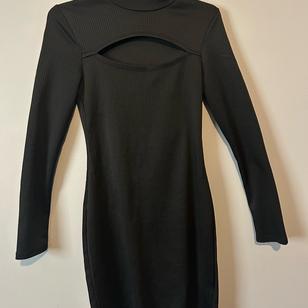 Rewind Black Elegant Cleavage Cutout Long Sleeve Bodycon Form Fitting Dress